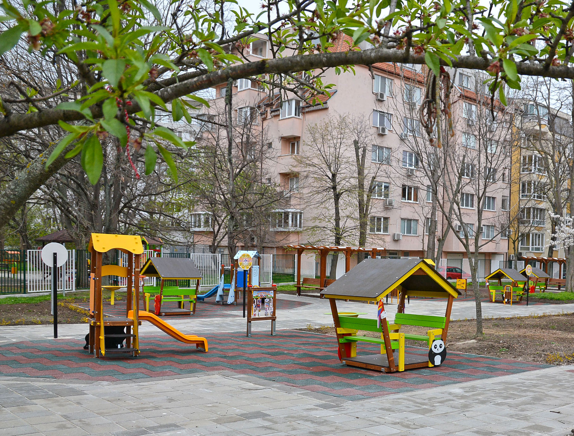 Свързани файлове